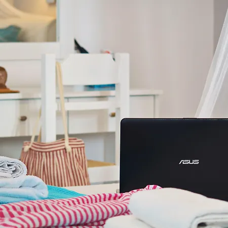 Camara 2* Agios Prokopios (Naxos)